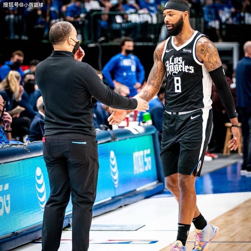 开云sport-快船险胜日本男篮，莫里斯惊艳世界