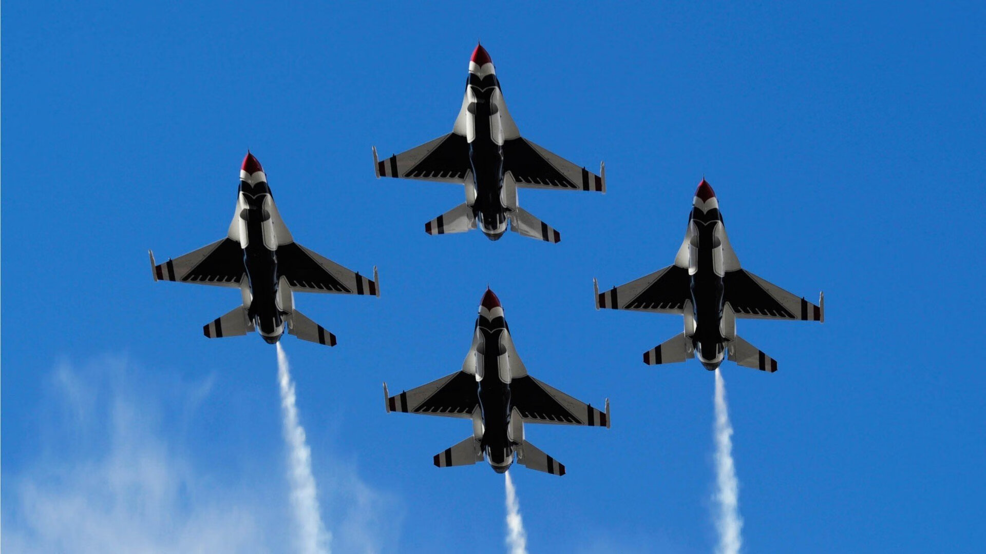 篮球场上的苏亚雷斯时刻，一位足球巨星如何用智慧与韧性，在NBA季后赛之夜锁死MVP